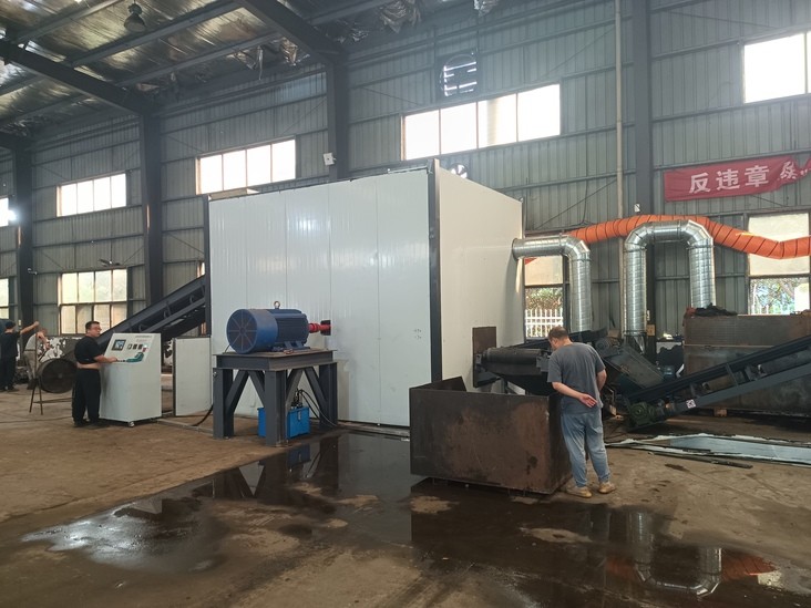 襄陽地區(qū)路友破碎機(jī)使用客戶